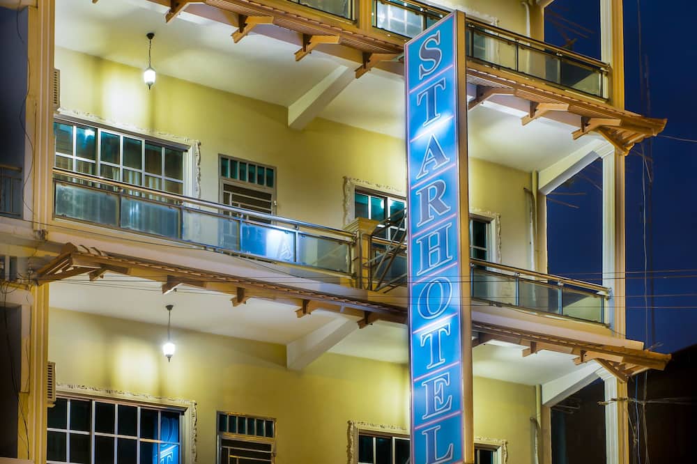 スター ホテル 写真