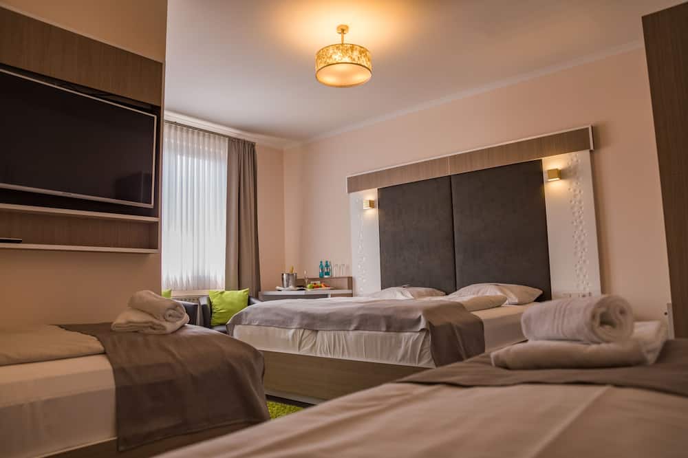 ホエル ツァ クローネ 写真