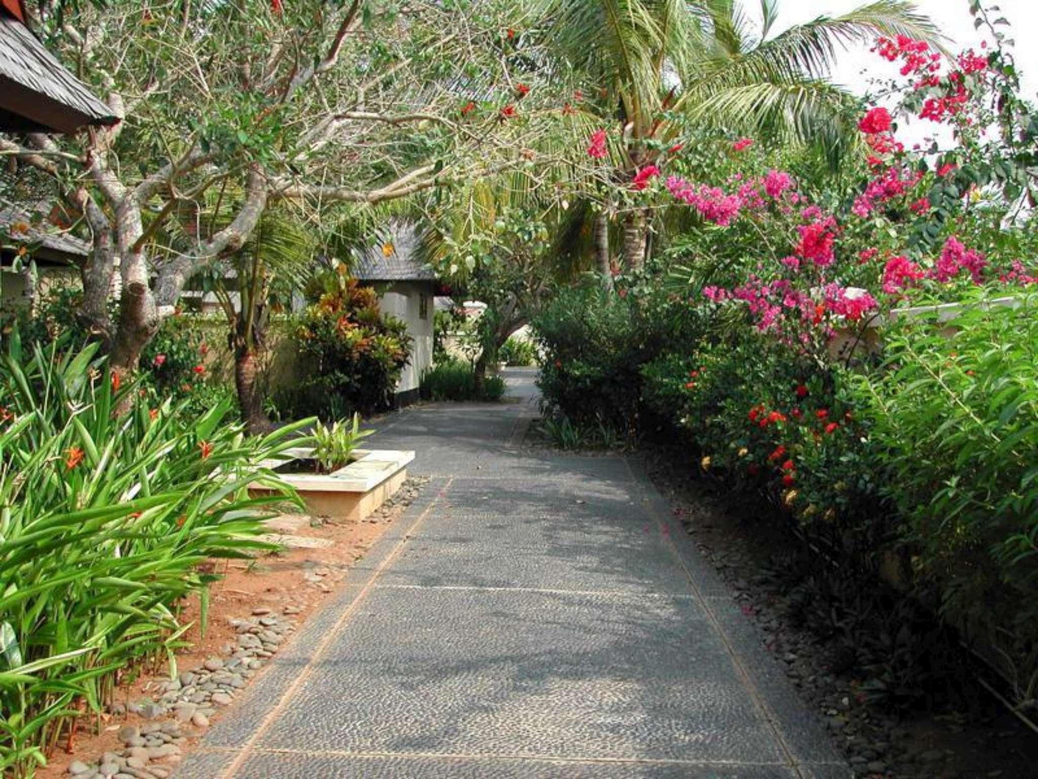 タンジュン レスン ビーチ ホテル 写真