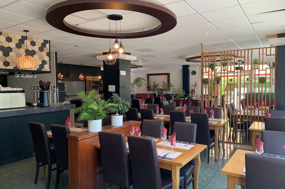 キリヤード ディレクト ディジョン ノール - ゼニス - トワゾン ドール 写真