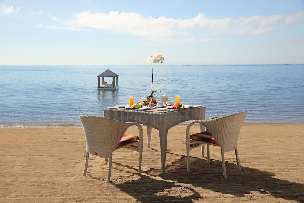 プリ サントリアン ビーチ リゾート & スパ 写真