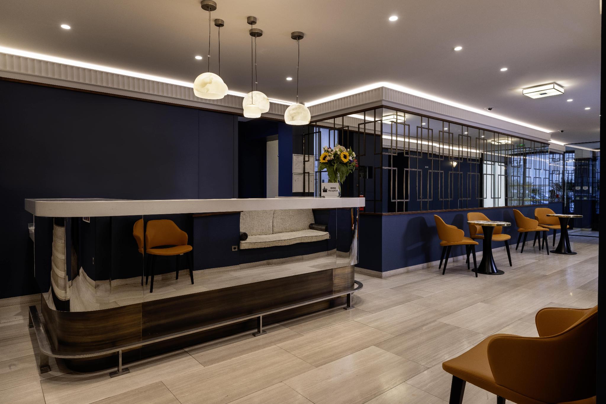 ホテル デ カスティリオーネ 写真