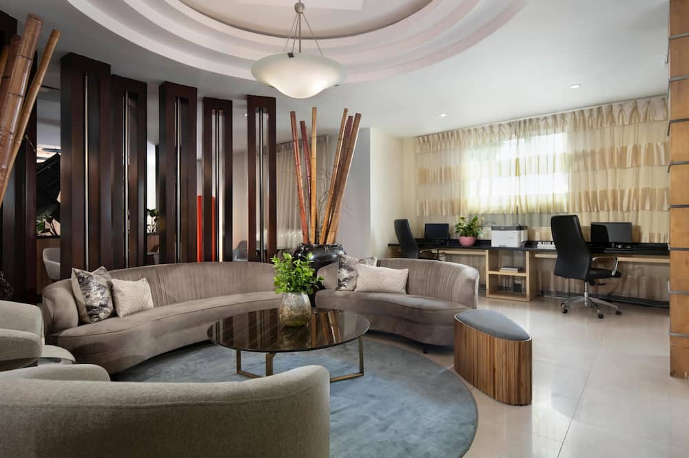 ホデルパ ガーデン コート ホテル 写真