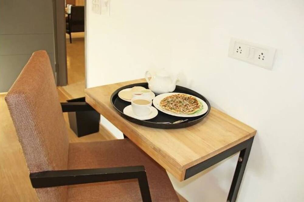 ホテル エクスプレス イン、パンヴェル 写真