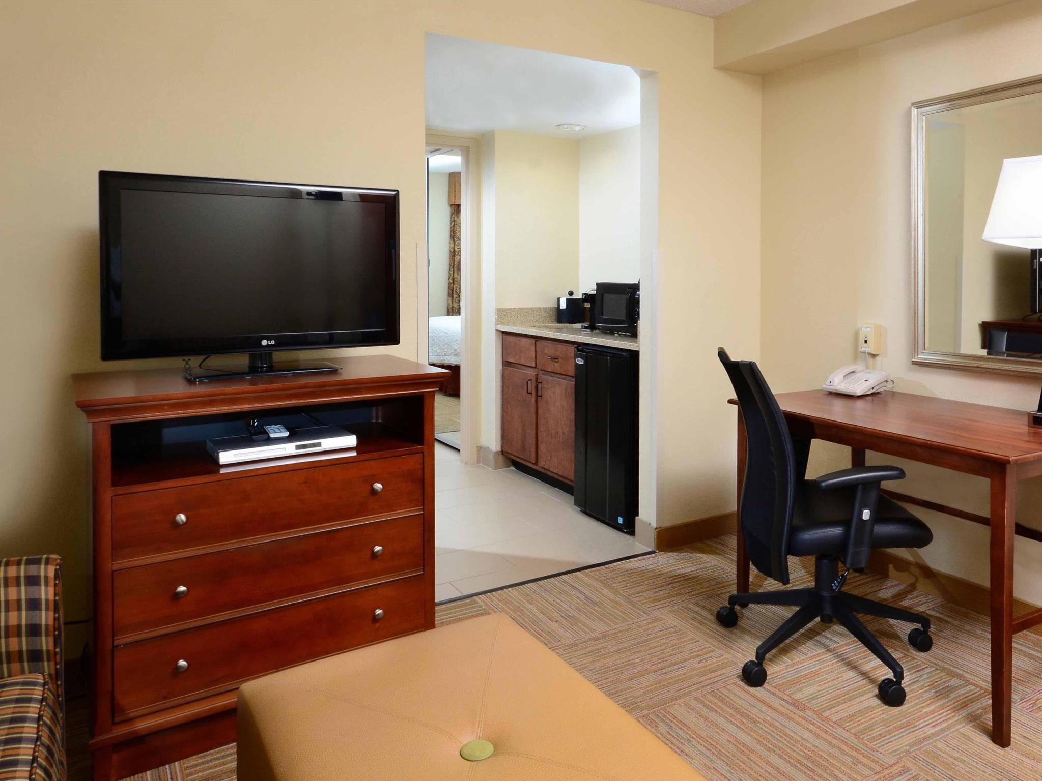 ハンプトン イン ラーレイ キャピタル ブールバード ノース 写真