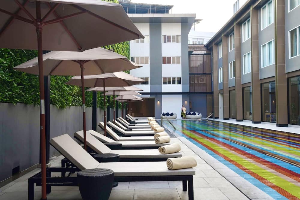 ティニディートレンディバンコクカオサン 写真