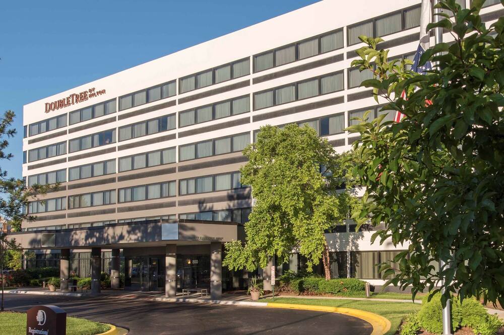 ダブルツリー バイ ヒルトン シカゴ シャンバーグ 写真