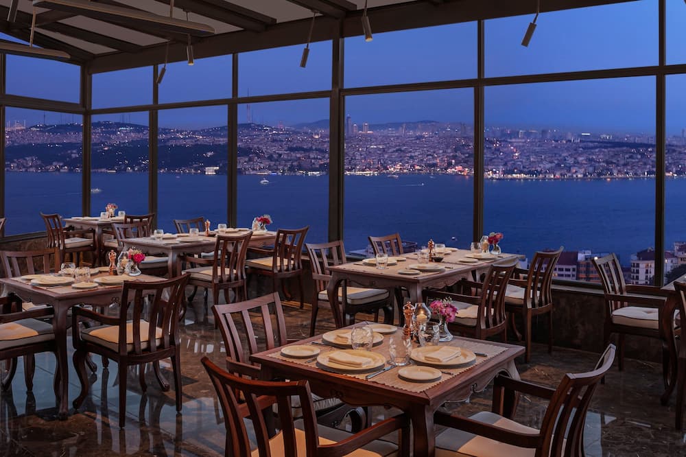 インターコンチネンタル イスタンブール バイ IHG 写真