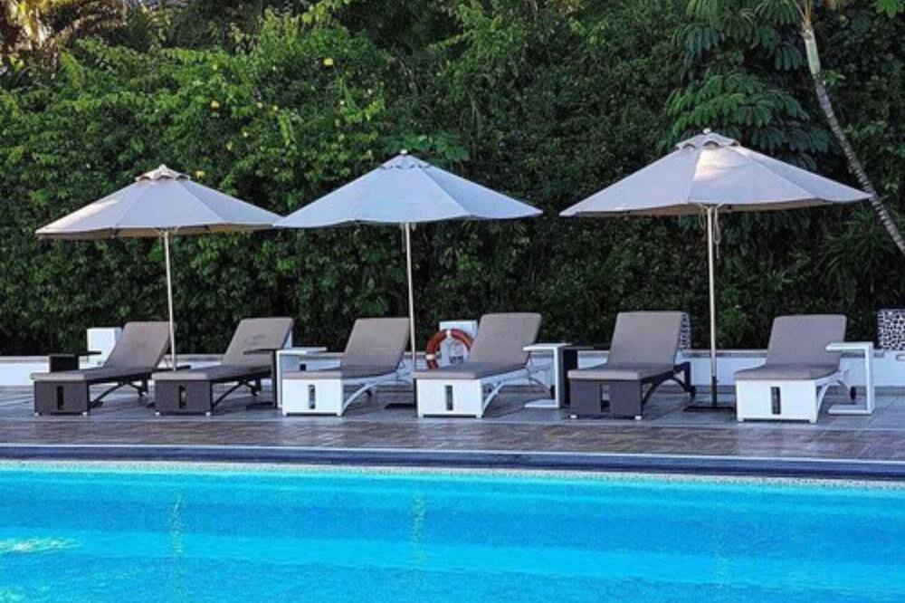 クラウズ ネスト リゾート 写真