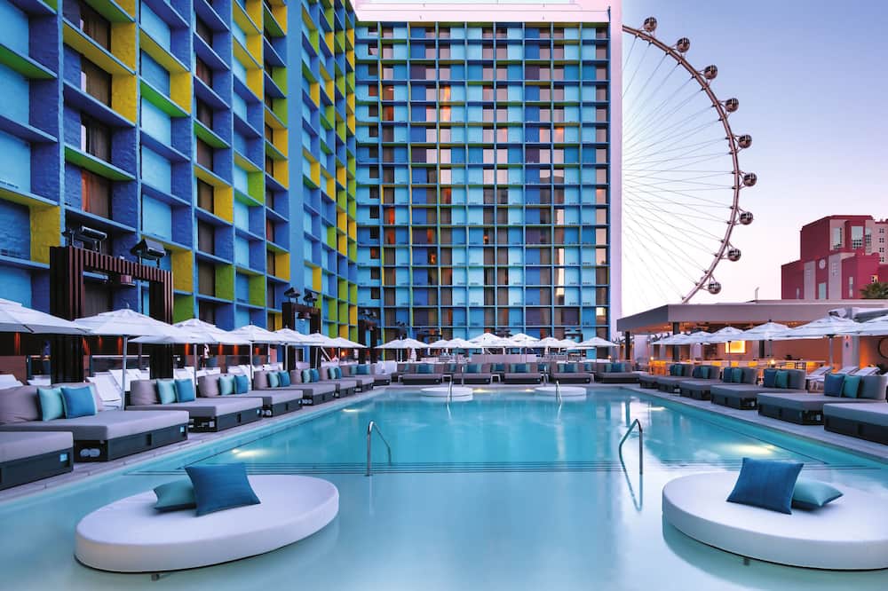 ザ リンク ホテル ＆ カジノ ア シーザーズ リワーズ デスティネーション 写真