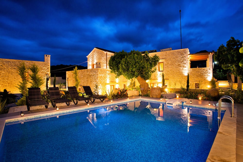 Arcus Luxury Suites 写真