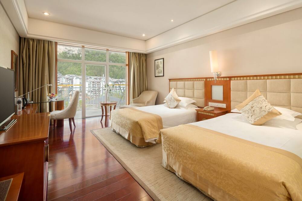 ヂャンジャージエ チンホー ジンチン インターナショナル ホテル 写真