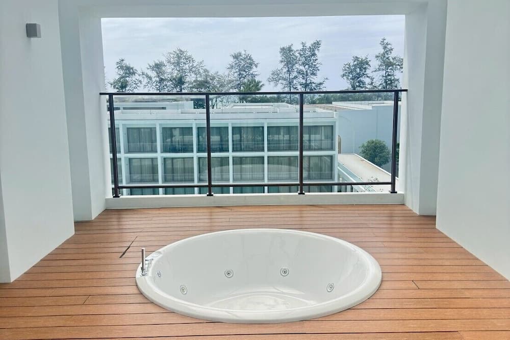 Patong Beach Hotel by See2Sea 写真