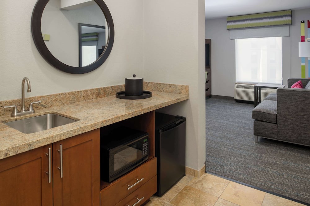 ハンプトン イン & スイーツ シアトル - エアポート / 28 アベニュー 写真