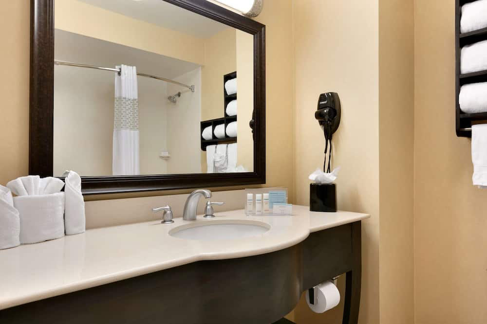 ハンプトン イン&スイーツ マーワー 写真