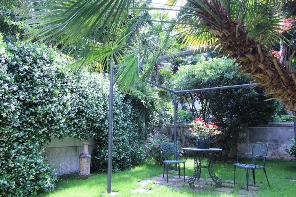 チャーリー ホテル 写真