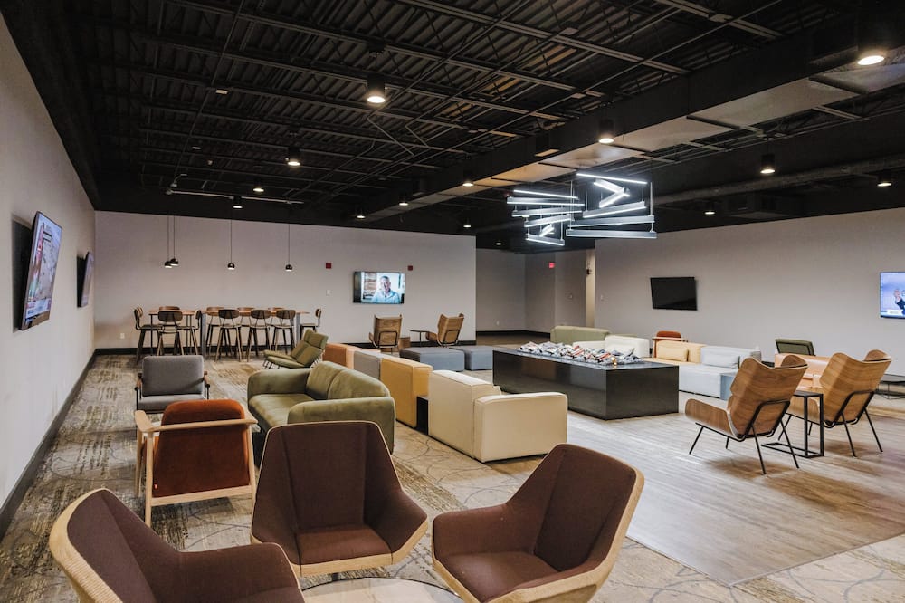 クラウンプラザ スイーツ MSP エアポート モール オブ アメリカ バイ IHG 写真