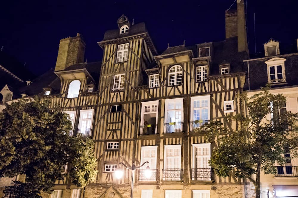 イビス レンヌ サントル ガール スッド 写真