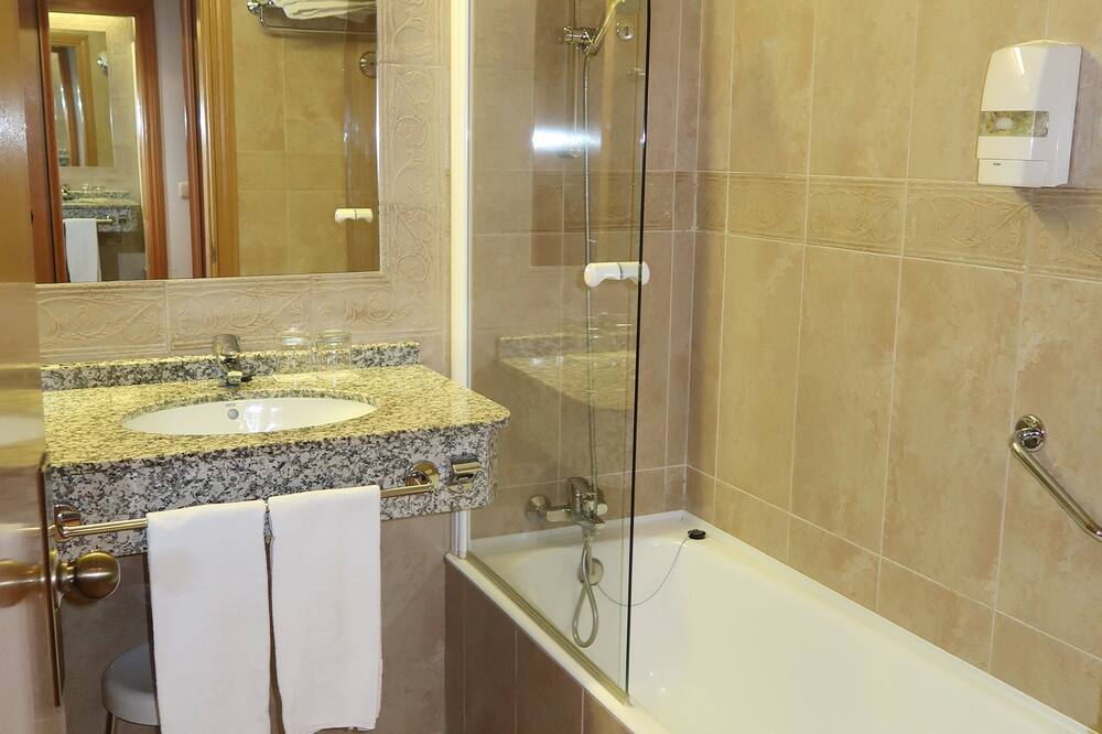 ホテル グダメンディ 写真