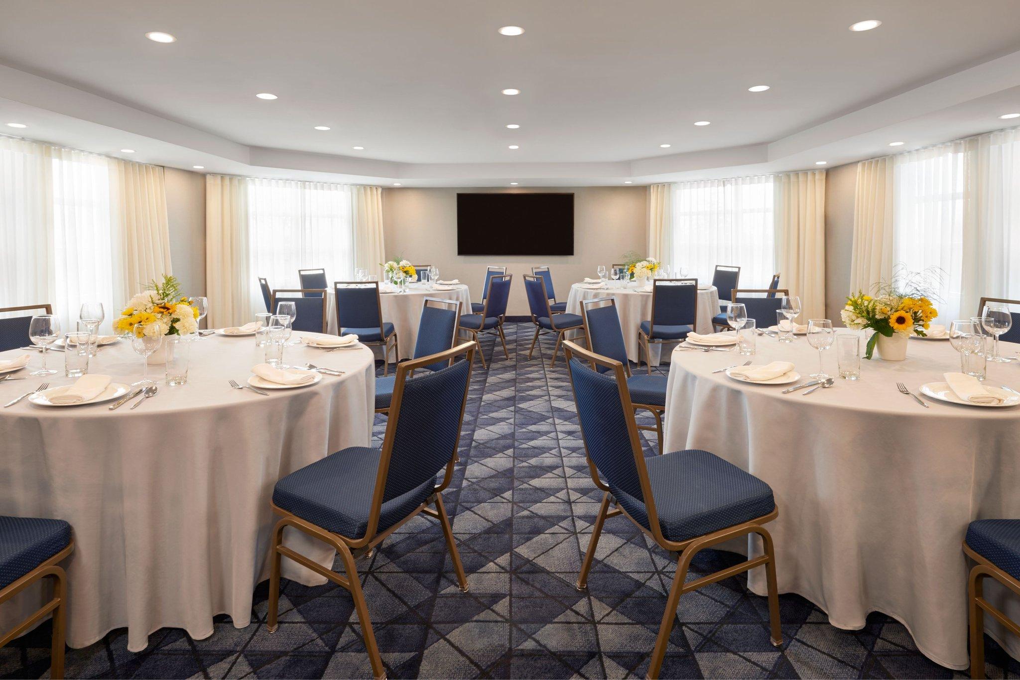 Courtyard by Marriott Kitchener 写真