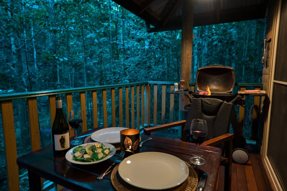 ナローズ エスケープ レインフォレスト リトリート 写真