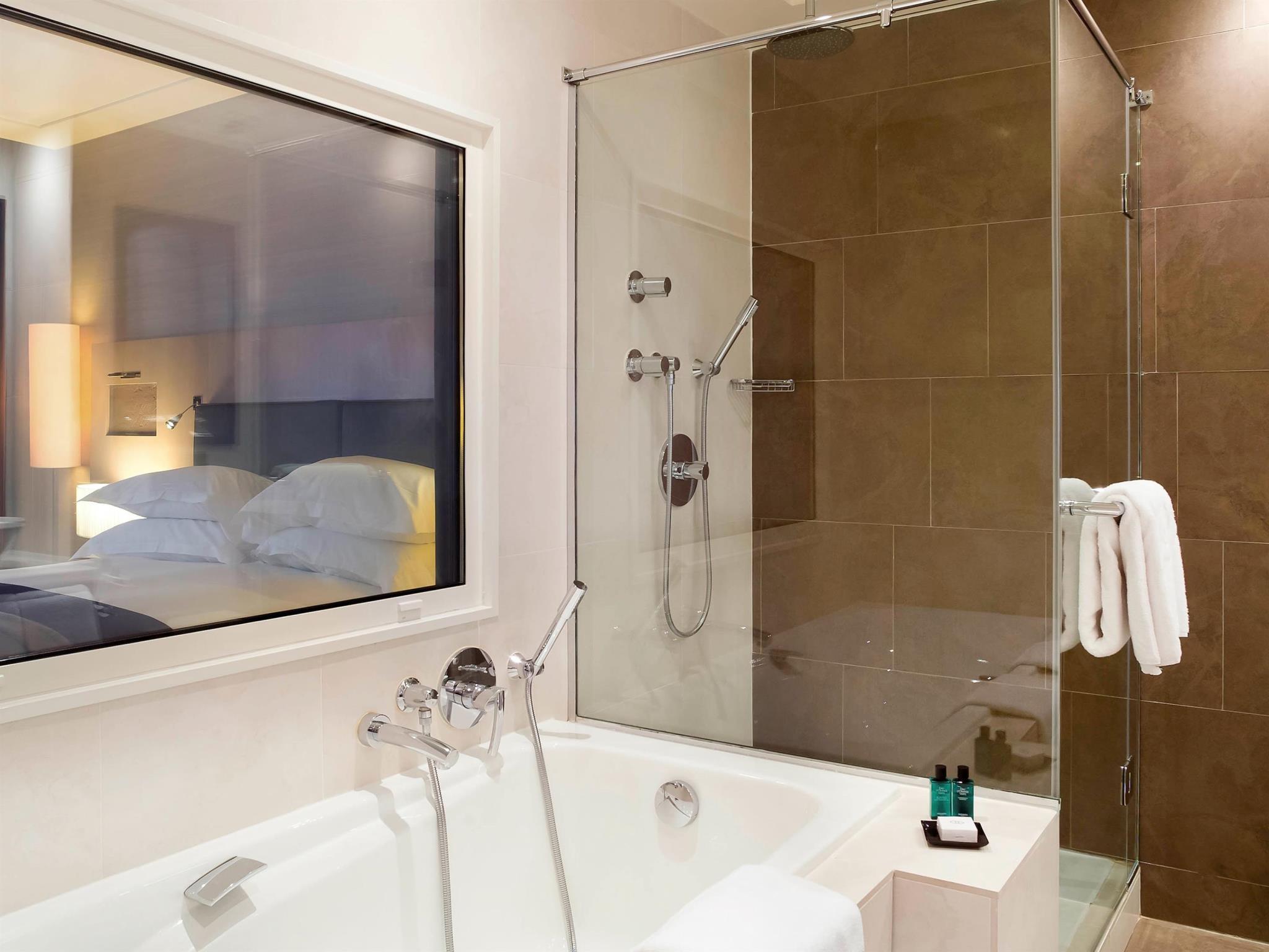 ネスト ホテル パリ ラ デファンス エムギャラリー コレクション 写真