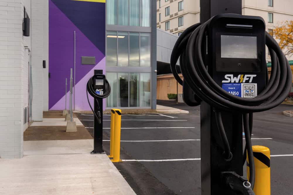 スパーク バイ ヒルトン トロント エアポート 写真