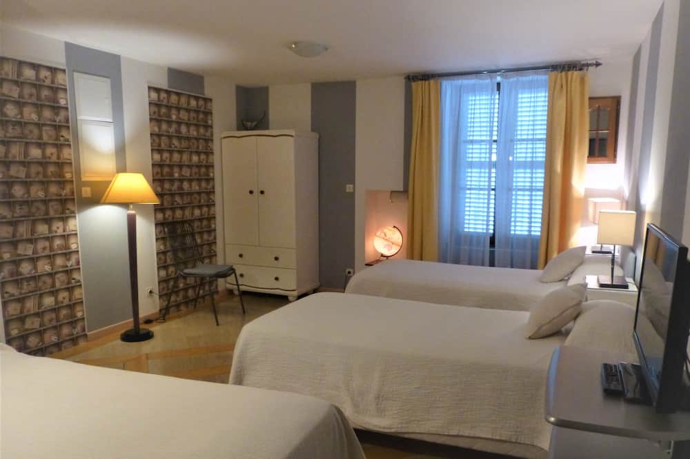 ボーヌ ホテル 写真