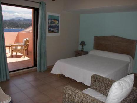 ホテル カステル ドルシノ 写真