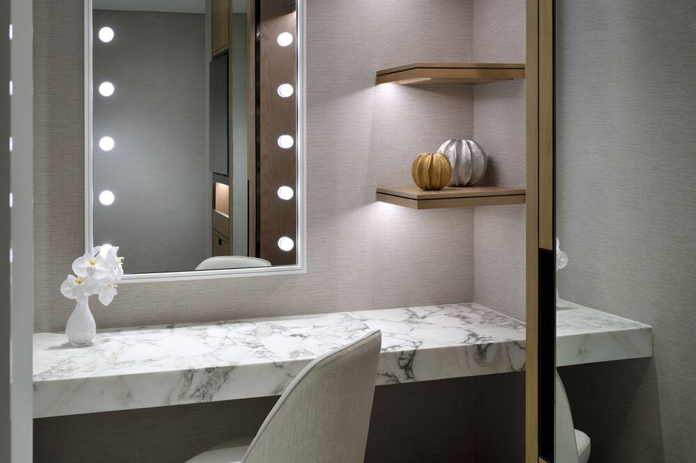 アドレス ダウンタウン 写真