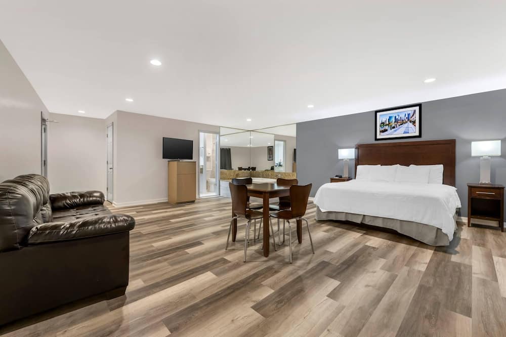 ロデウェイ イン ライオンズ - ラ グレンジ 写真