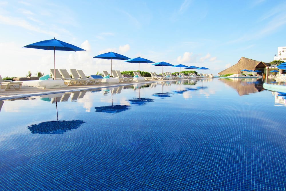 ライブ アクア ビーチ リゾート カンクン【大人専用】 オール インクルーシブ 写真