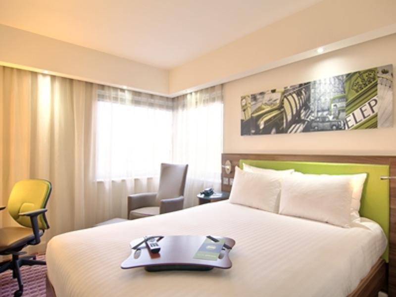 ハンプトン バイ ヒルトン ニュルンベルク シティ センター 写真