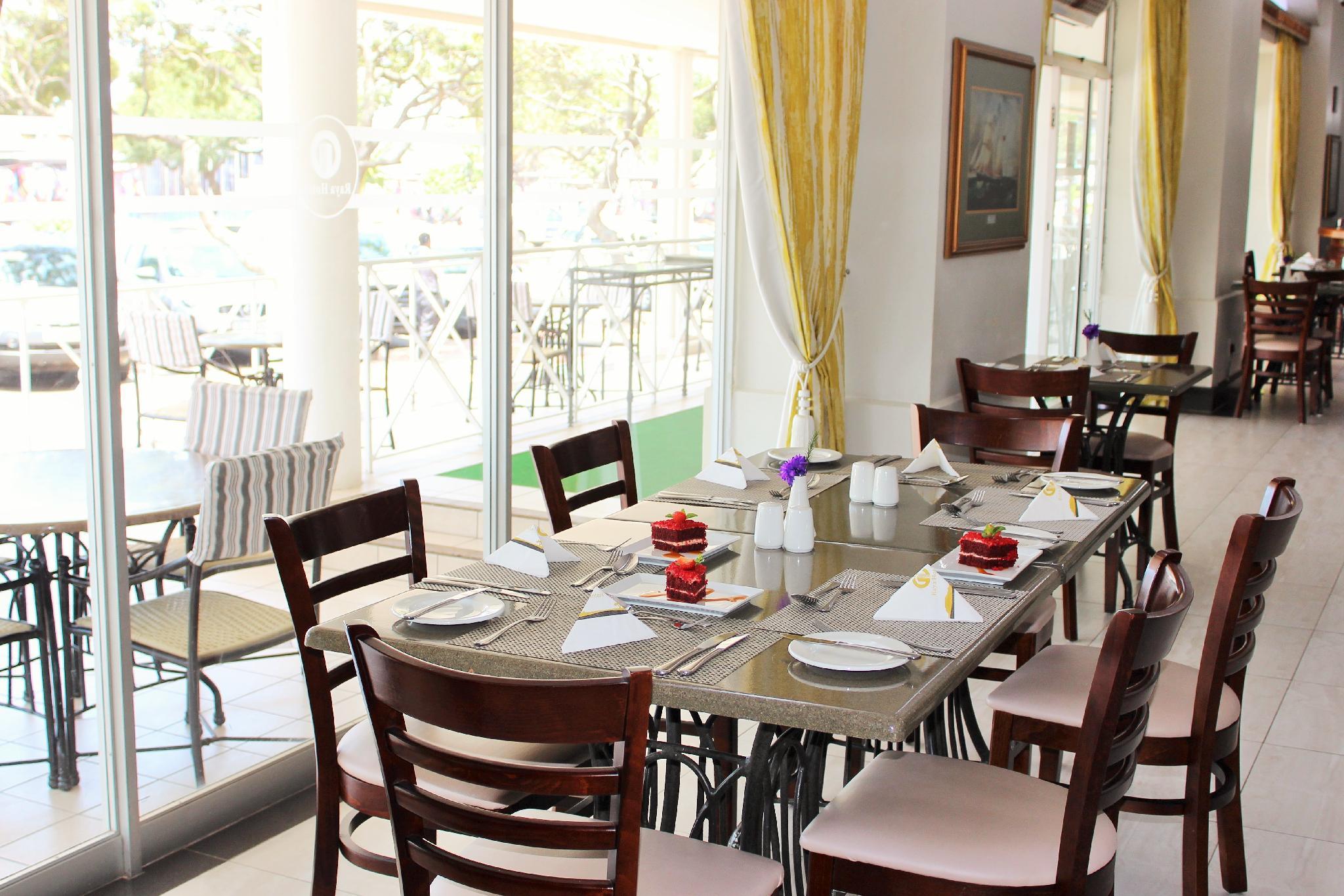 バルモラル ホテル 写真