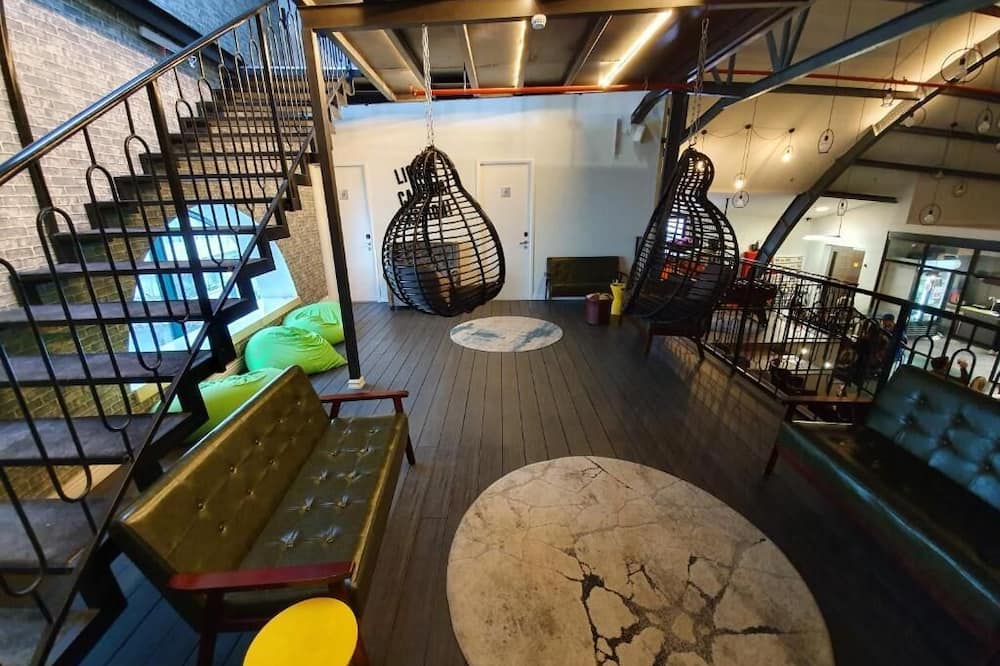 シネマ ホステル エルサレム 写真