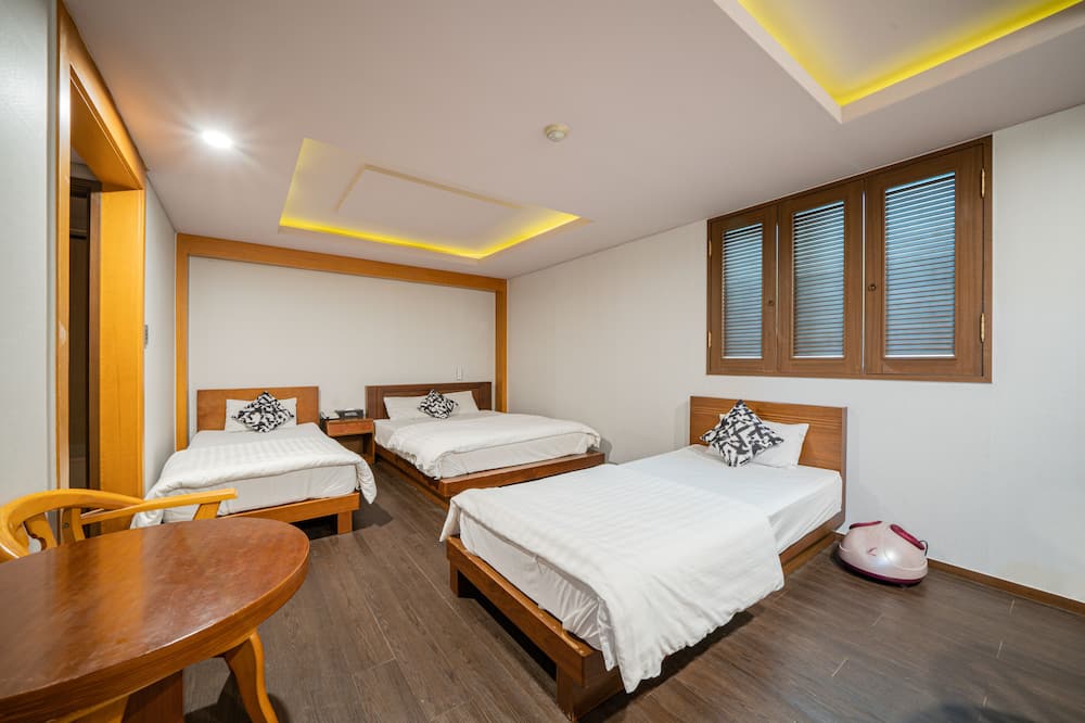 ホテル アット ホーム 写真