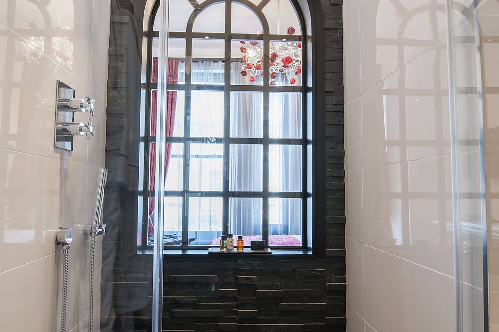 ザ エキジビショニスト ホテル バイ ザキーコレクションズ 写真