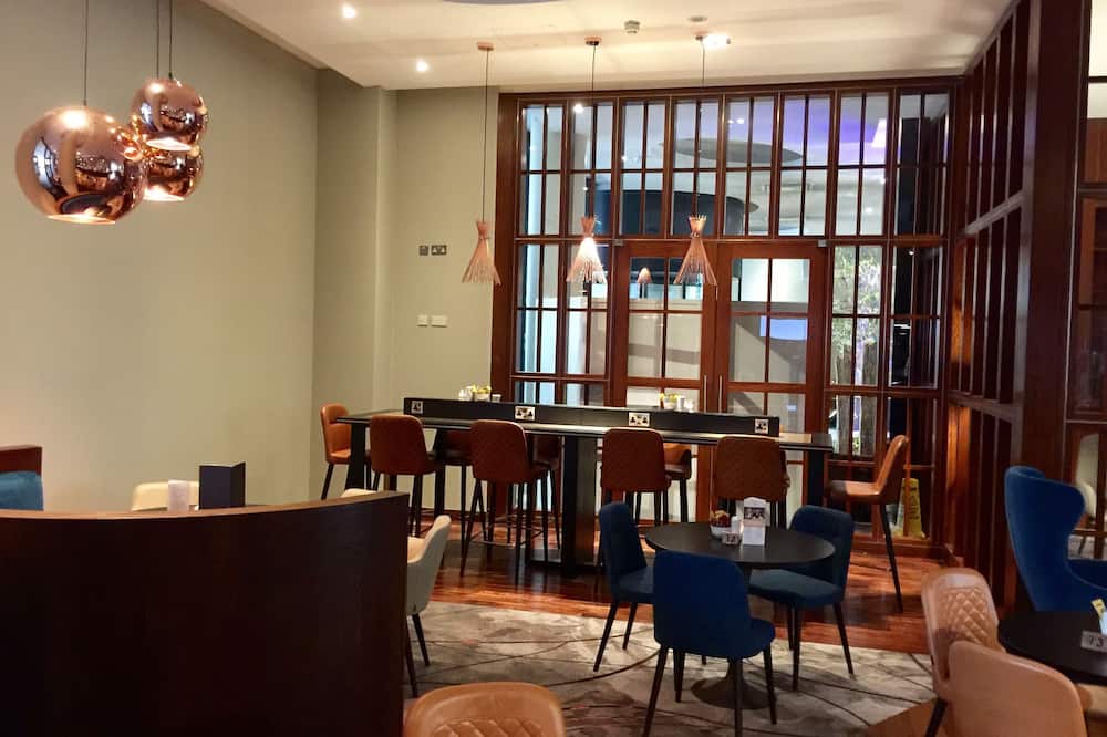 Clayton Whites Hotel 写真