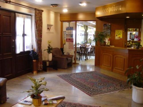 ホテル ル ポスティリオン 写真