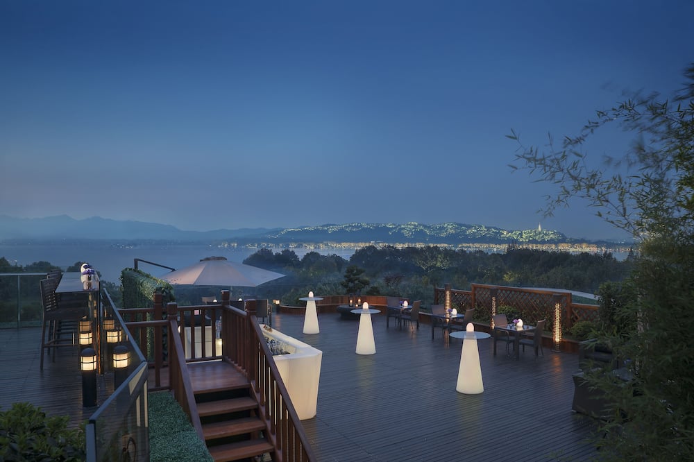 ハンヂョウ ソフィテル ウエストレイク ホテル 写真