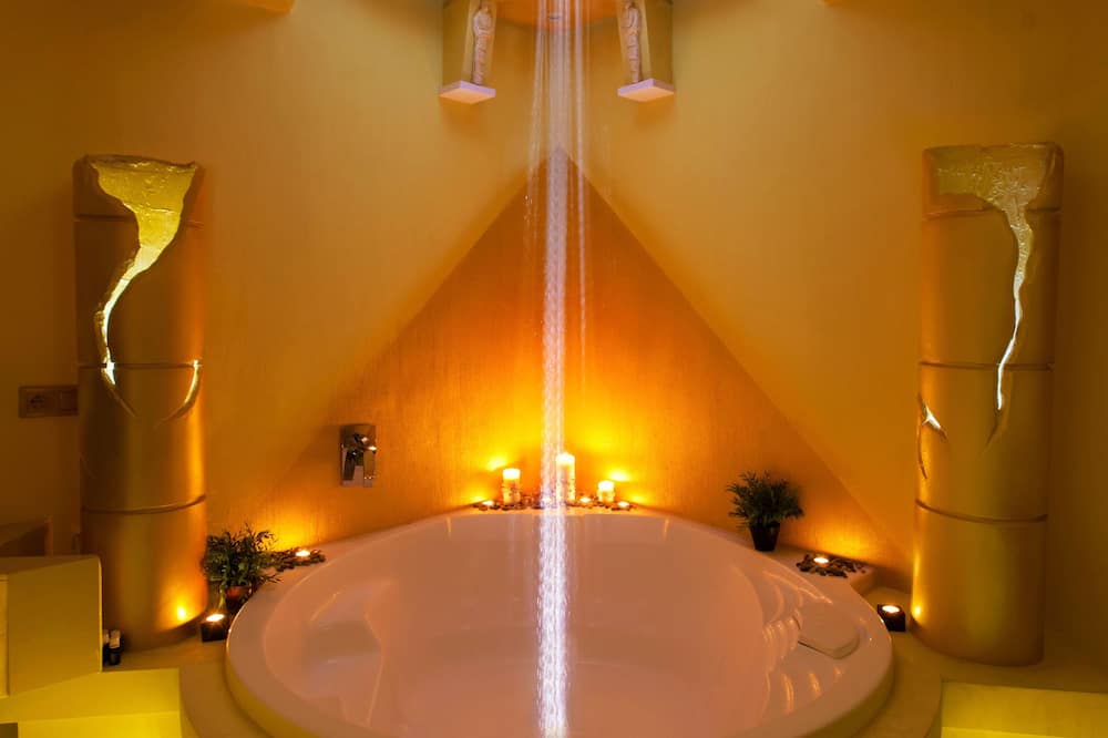 ギャラクシー ホテル 写真