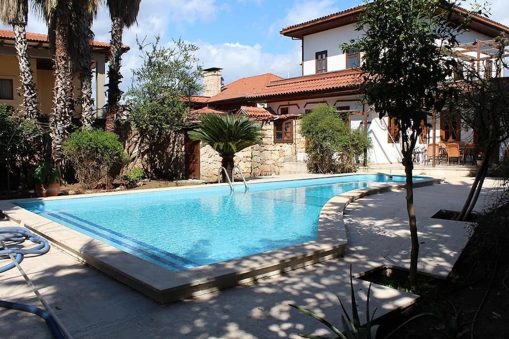 ラゼル ペンション カレイチ 写真