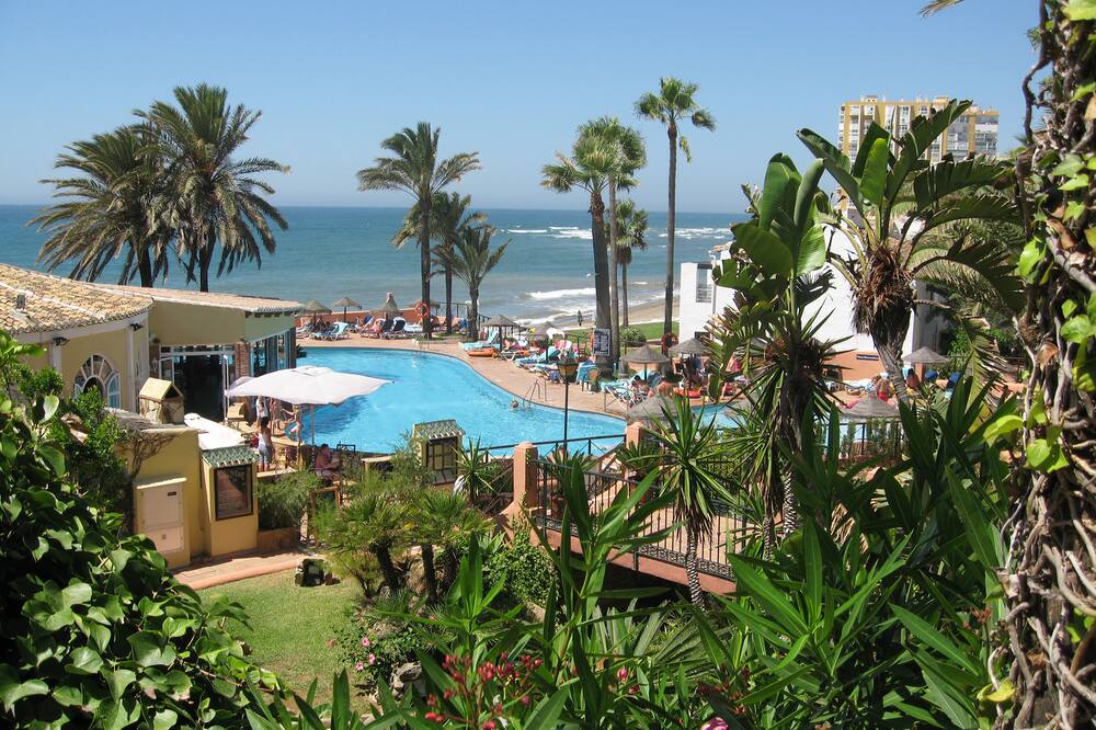 マクドナルド ドナ ローラ クラブ 写真