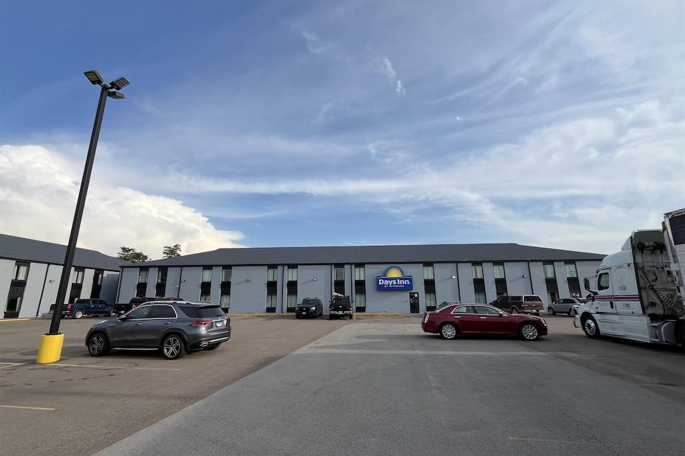 デイズ イン & スイーツ バイ ウィンダム ブルーミントン / ノーマル イリノイ 写真