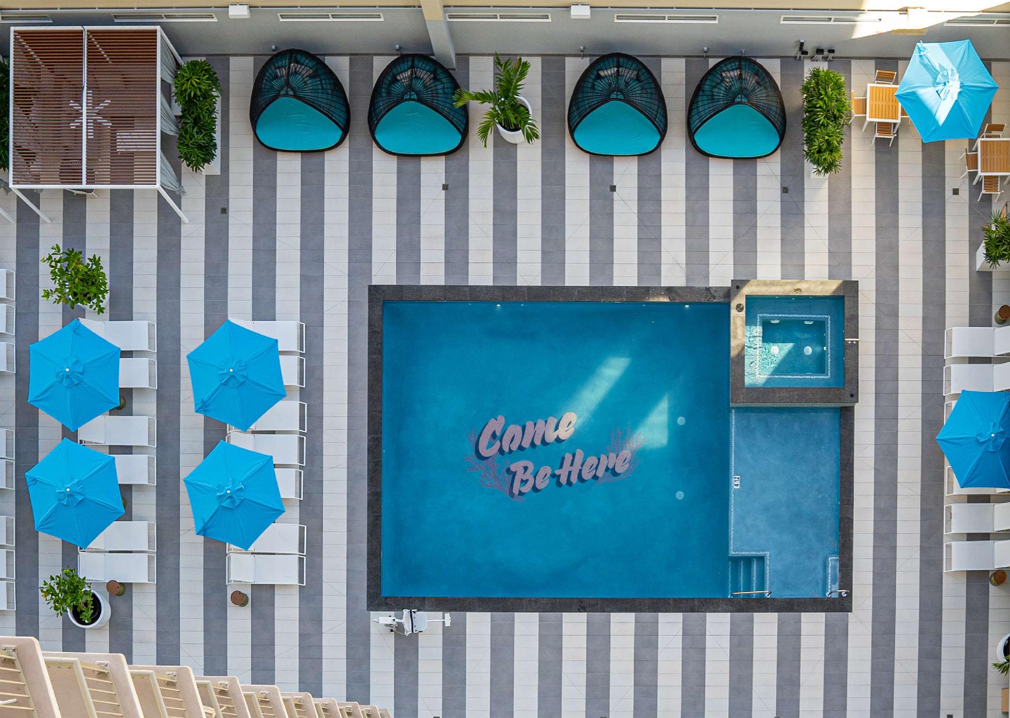 アウトリガー ワイキキ パラダイス ホテルの宿泊予約・料金比較