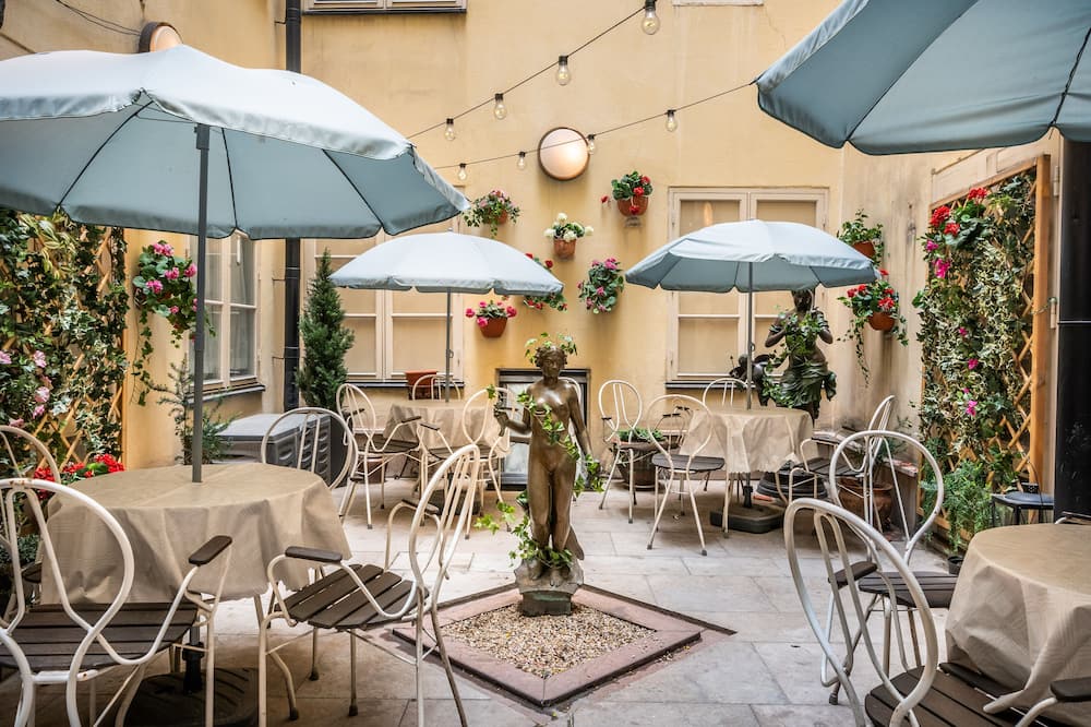 コレクターズ レディー ハミルトン ホテル 写真