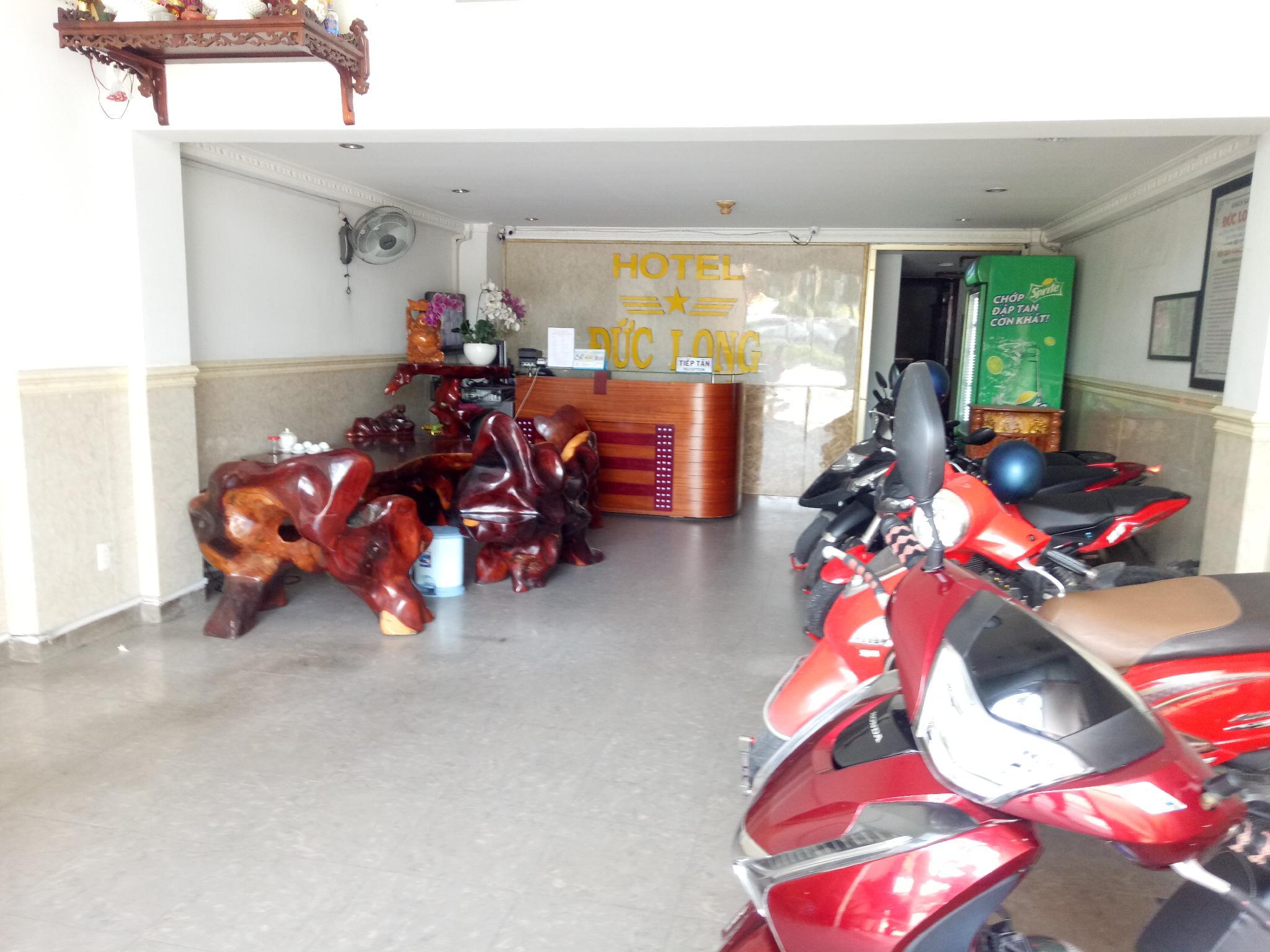 ドゥク ロン ホテル 写真