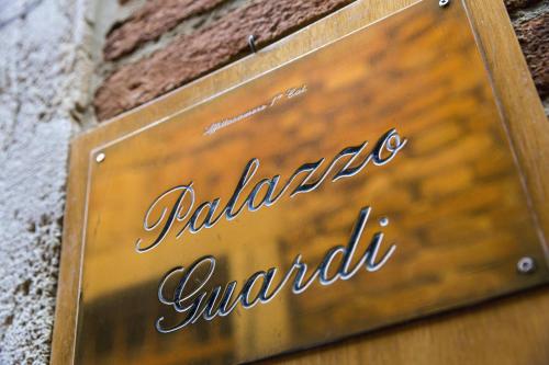 パラッツォ グアルディ 写真