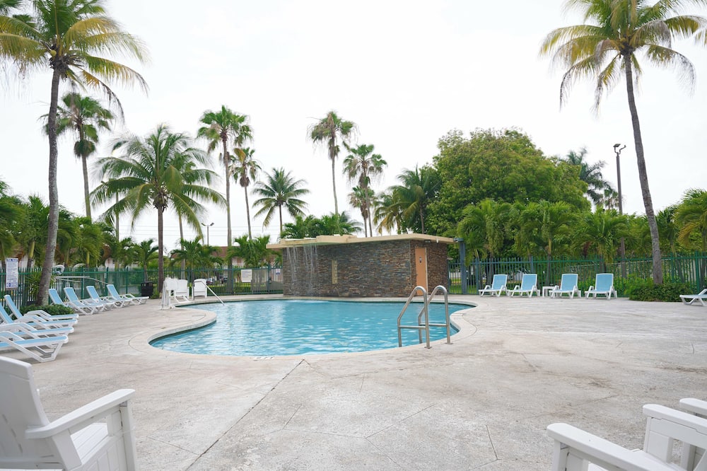 フェアウェイ イン フロリダ シティ ホームステッド エバーグレイズ 写真