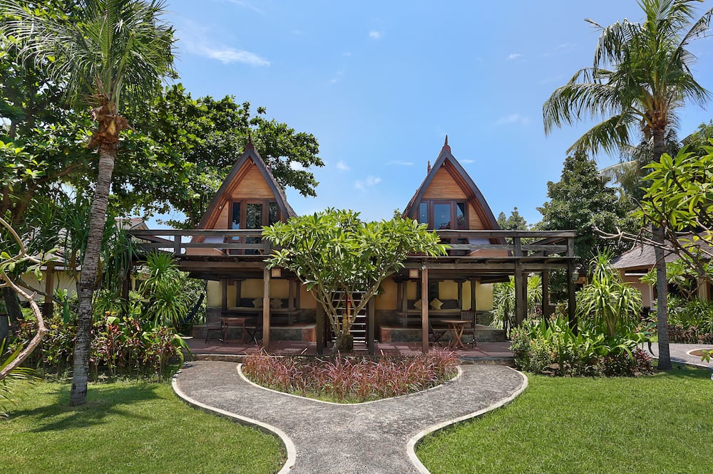 ヴィラ オンバク ホテル 写真